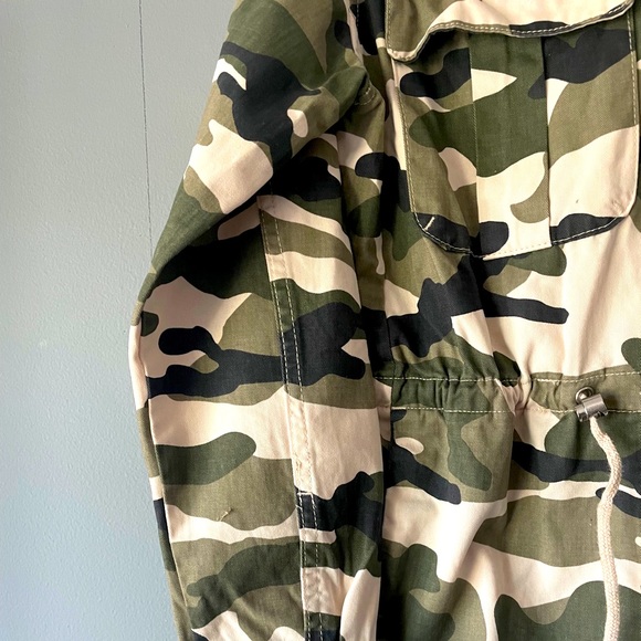 Camouflage Jacket - Picture 5 of 6